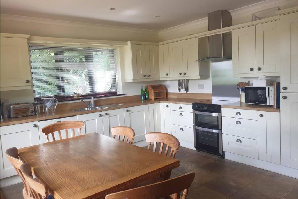 Ashwood Holiday Cottage. Ashford  Eksteriør billede