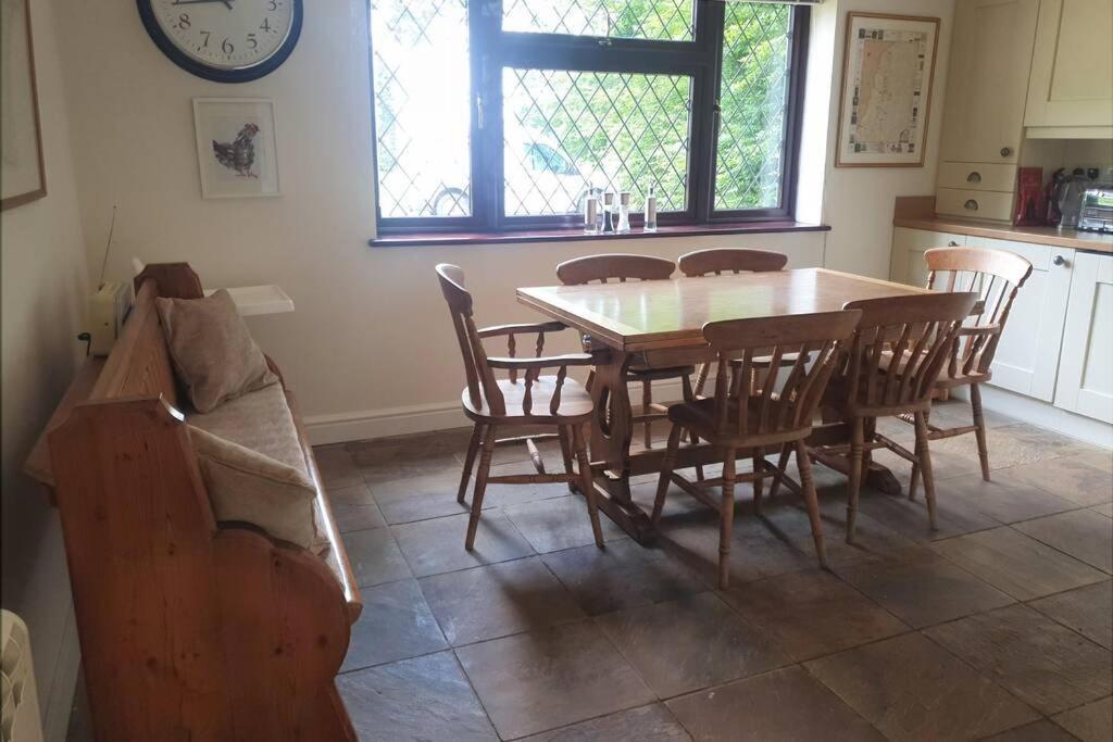 Ashwood Holiday Cottage. Ashford  Eksteriør billede