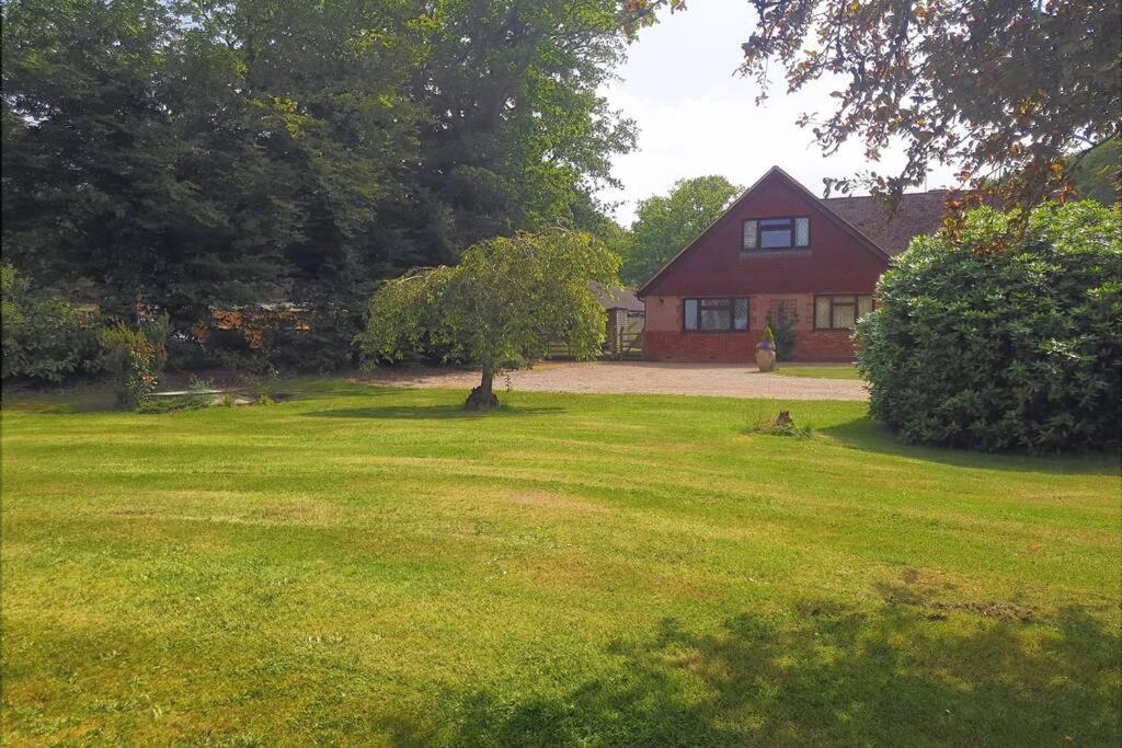 Ashwood Holiday Cottage. Ashford  Eksteriør billede