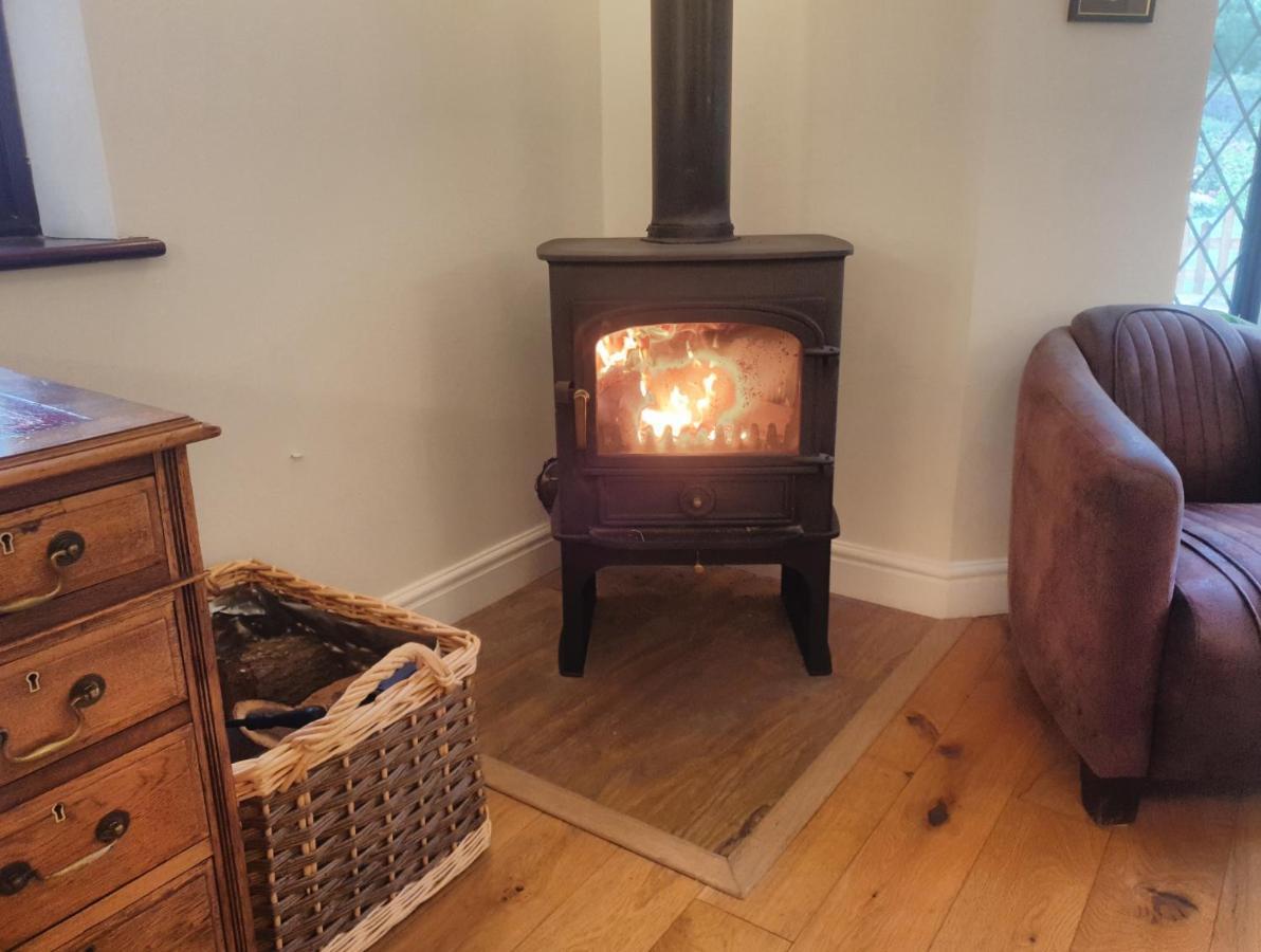 Ashwood Holiday Cottage. Ashford  Eksteriør billede